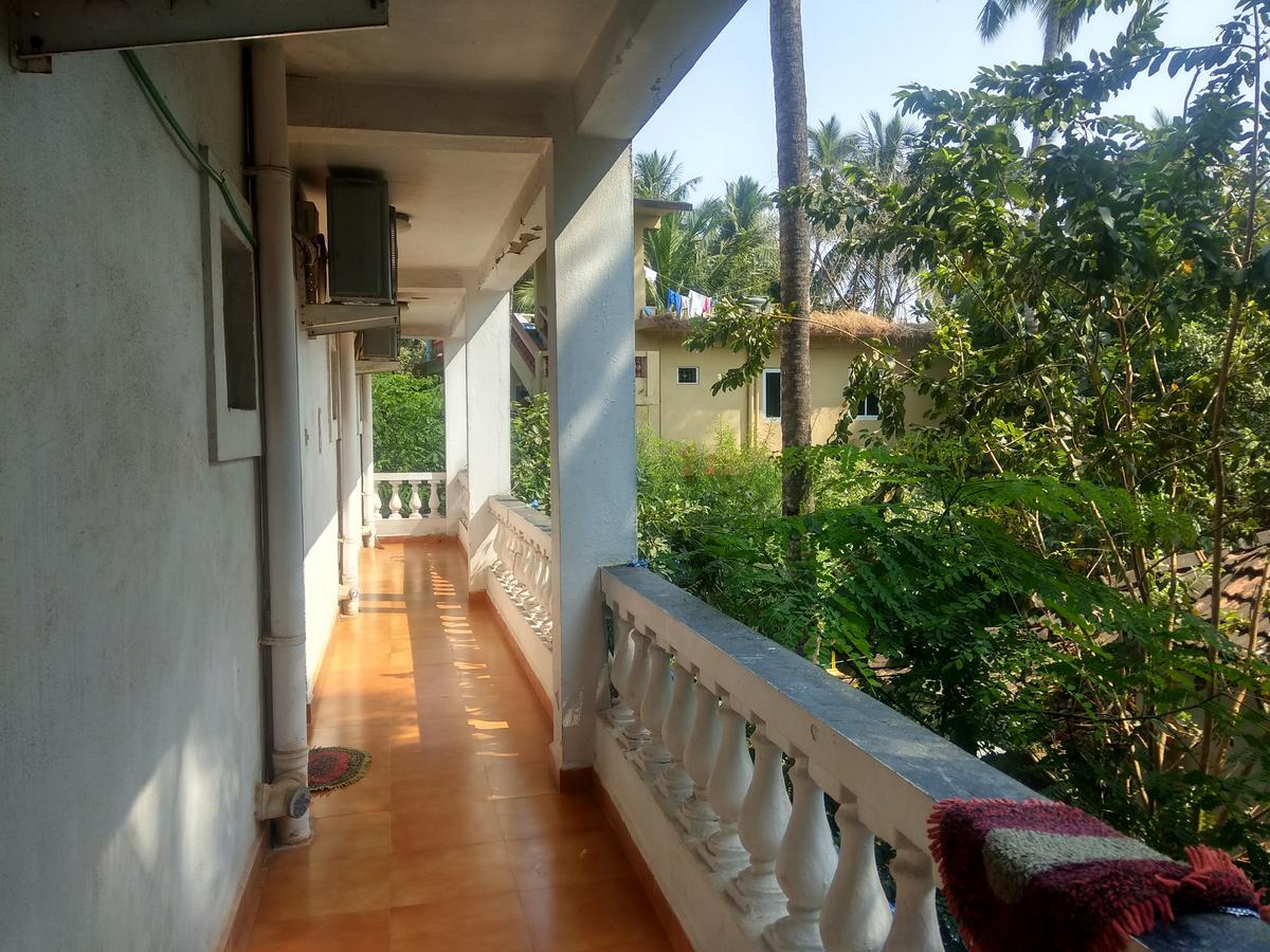 Red Lion Hotel Калангуте Екстериор снимка