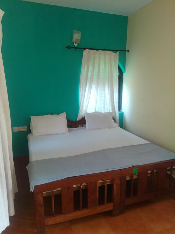 Red Lion Hotel Калангуте Екстериор снимка